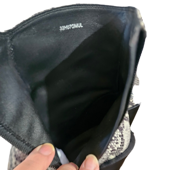 TopShop Snakeskin High Ankle Boots In Light Grey Size 40/9.5 US, MSRP $170 NIB - Picture 6 of 9